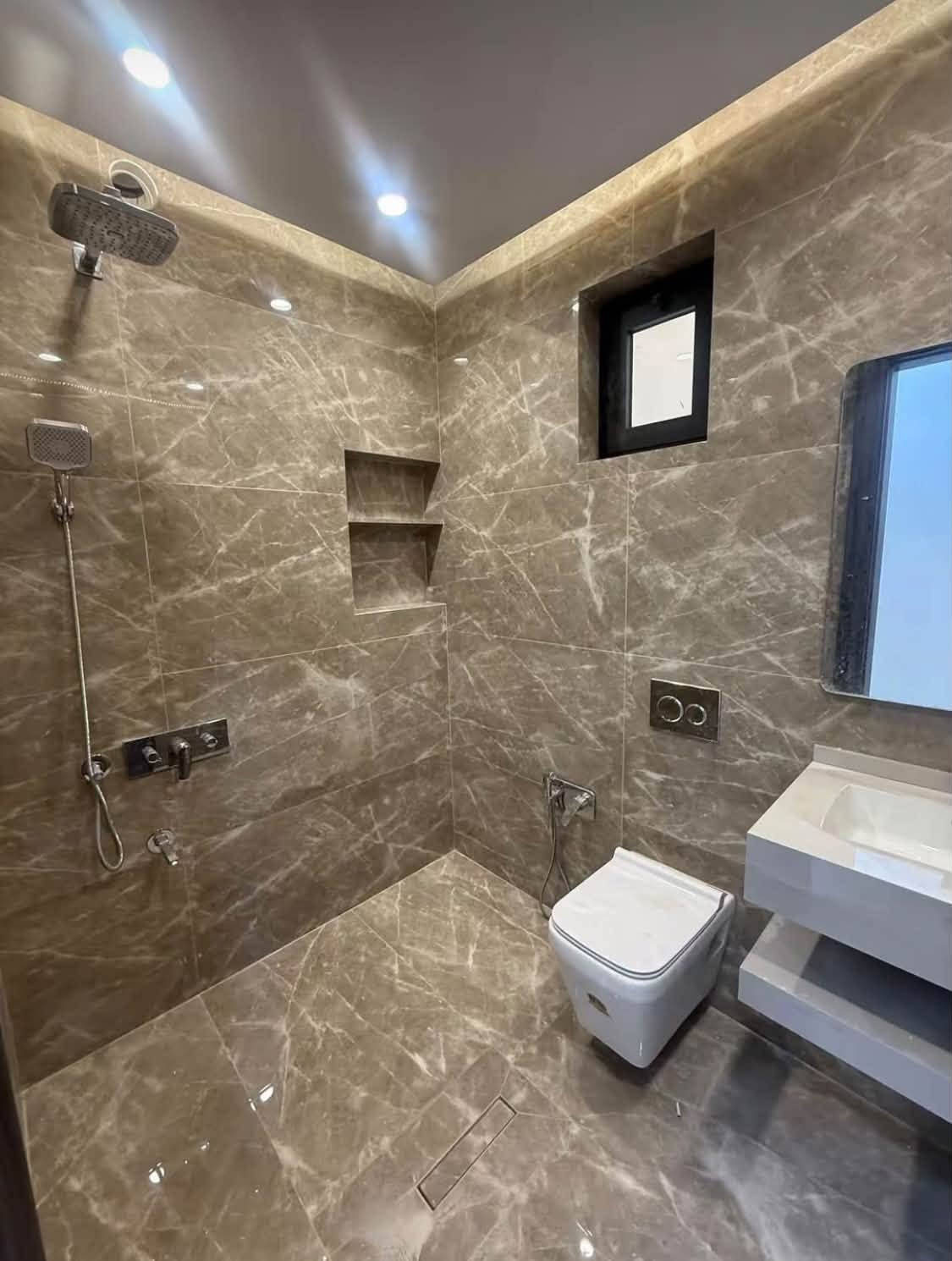 دار سكنية • ١٢٨م • ٤ غرف نوم