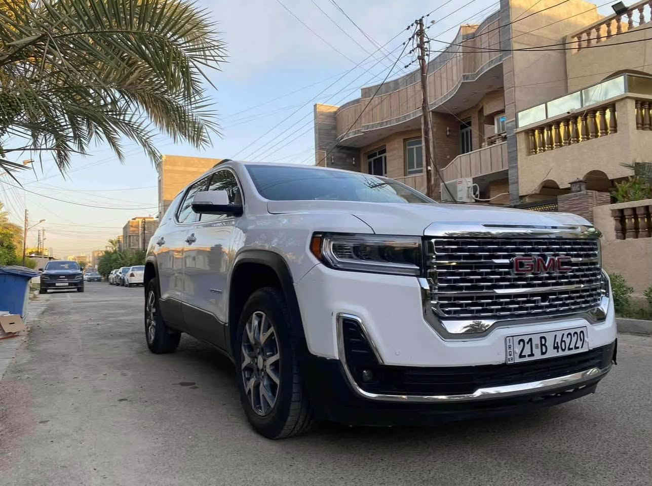 السلام عليكم …  
تم تنزيل السعر لاستعجالي بالبيع ………..
           2023 جمسي أكاديا   SLT 
 ماشية 88 الف كيلو مو ميل 
رقم سليمانية بأسمي  
فول مواصفات للأخير عدا الفتحة
٧ راكب - ٣ قطع تبريد
محرك 2000 تيربو - كشنات جلد - كشنات خلفية منفصل VIP - تشغيل عن بعد
- نقاط عمياء - رادارات (360) امامي خلفي جانبي -
صندوق كهرباء ( ويفتح بالقدم ايضا ) - سستم صوت (bose) - كامرة خلفية - داتا شو - تدفئة كشنات - كشنات كهرباء وهزاز 
تحديد مسار - اوتو ستوب - توقف ذاتي عند الاقتراب من السيارات - حساسات امامية وخلفية 
- قفل تلقائي - مراية تعتيم ذاتي + اشاير بالمري - سايد بريك بصمة - فول تحكمات ستيرن - اضاءة العالي اوتو - لايت ٣ عدسات - منظومة زنون بلادي
وبعد بيها هواااي مواصفات. 

الحادث واضح بالصور المرفقة إضافة إلى السونار أيضاً مرفق مع الصور  .

السعر :  190 ورقة وبيها مجال بسيط  - مكاني كربلاء .

السيارة جديدة بمعنى الكلمة وبالواقع بعد احلى وكل التفاصيل مذكورة بالمنشور . 

للاستفسار الاتصال : *********** واتساب موجود
