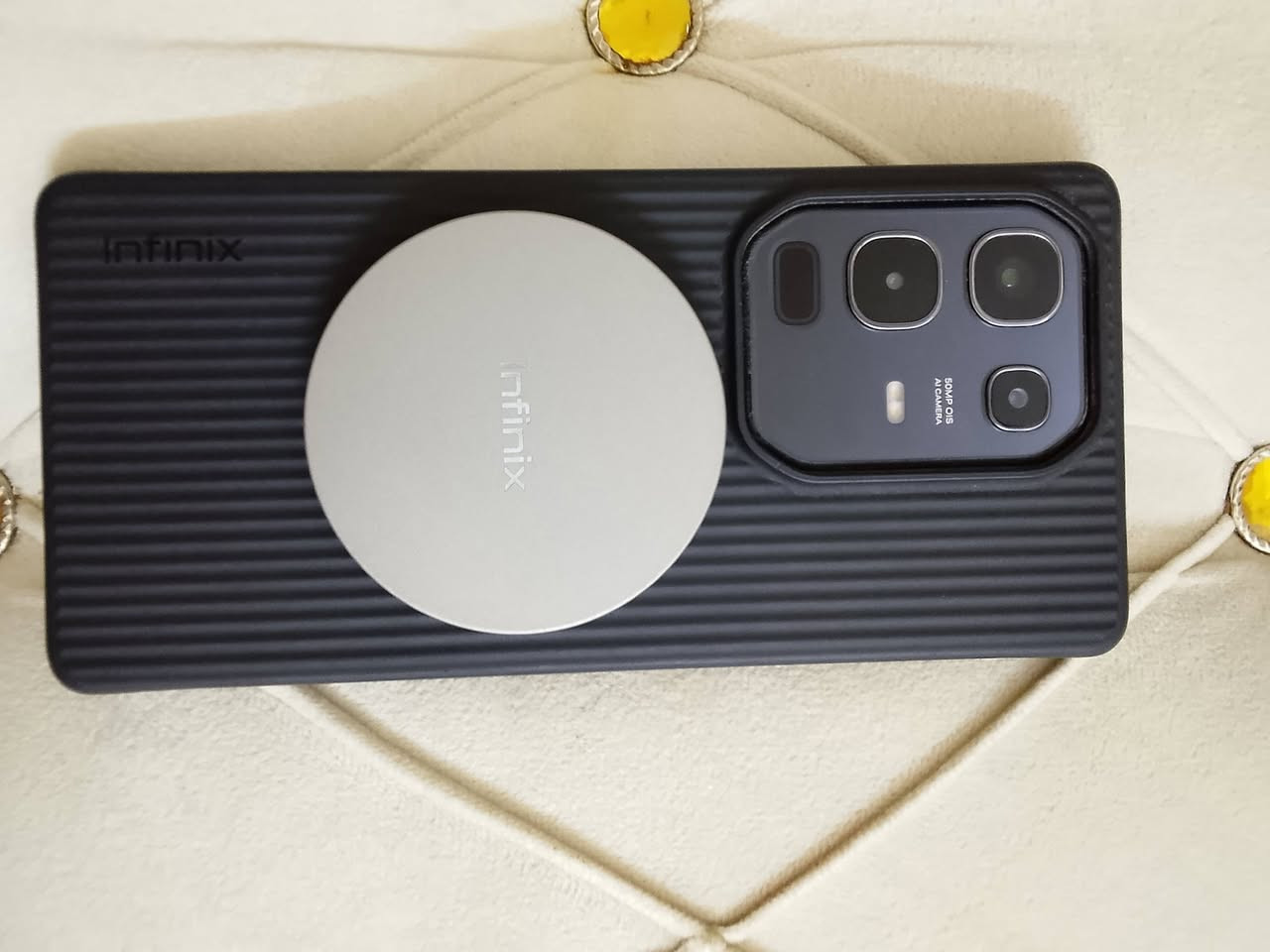 📱 للبيع | Infinix NOTE 50
✨ جهاز أصلي 100%
✨ استخدام قليل جداً ونظيف
✨ اللون أسود أنيق
✨ 256GB ذاكرة + 8GB RAM
✨ معالج Helio G100 Ultimate
✨ يدعم الشحن اللاسلكي
✨ البطارية 5200mAh
✨ الجهاز خالي من المشاكل وجاهز للاستخدام.
المحتويات: 🔹 الشاحن الأصلي
🔹 السماعات
🔹 كفر حماية
💰 السعر: 275,000 دينار عراقي
📞 للتواصل: ***********
الجهاز مرتب ونظيف جداً، مناسب للي يريد موبايل قوي بسعر ممتاز.
