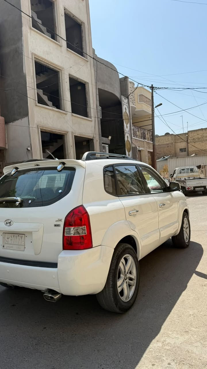 السلام عليكم توسان 2009 خليجي فول مواصفات محرك 2000 ماشية 170 ألف رقم بغداد تبريد تدفئة تخم تاير جديد مابيها ضربة وتبديل وصبغ مكاني بغداد الكرخ رقم *********** السعر 110
