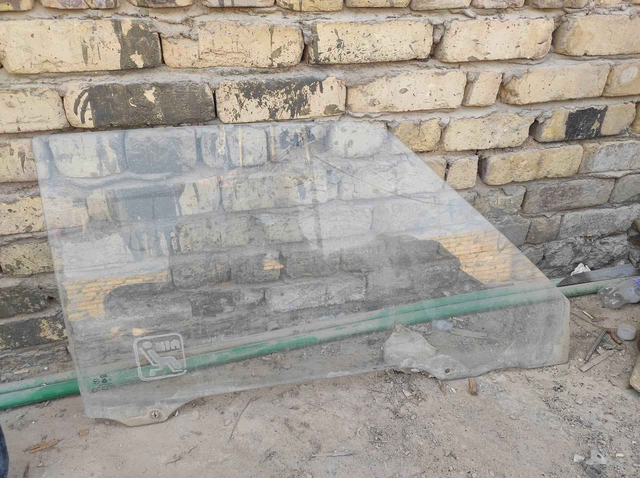 سلام عليكم غراض كيه بسته للبيع كلهن اب100الف مكاني نجف ***********
