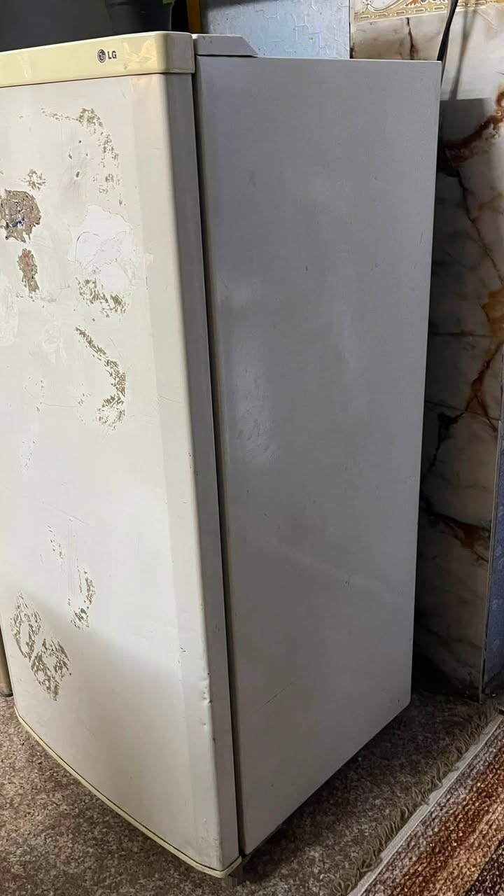 سلام عليكم للبيع مكان بغداد الأمين الثانيه الصغيره نوعهه ل جي والثانيه نوعهه
بالسان 
***********
