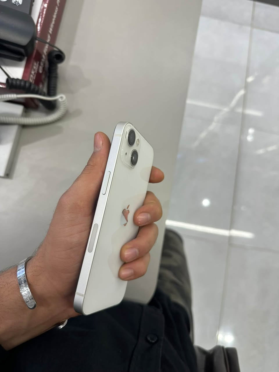 آيفون ١٣ • ١٢٨ • بطارية ٧٦٪