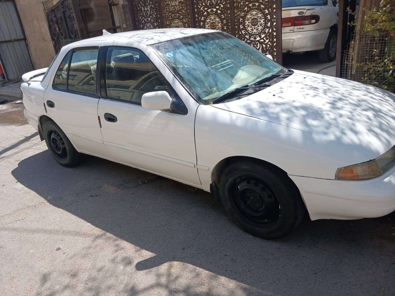 السلام عليكم للبيع كيا سيفيا 1993 كير اوتو محرك مسكر تبخير قليل كير شد جديد حاويه قبل ثلاثه اشهر تخم تاير كهربائيات كله شغاله السياره باسمي 30 وبيه مجال قليل للشراي ..بغداد حي التراث قرب الدلال قائد الشمري. ***********.... السياره مصبوغه عام ...
