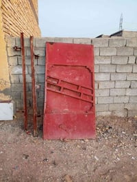 باب شارع • نظيف • للبيع