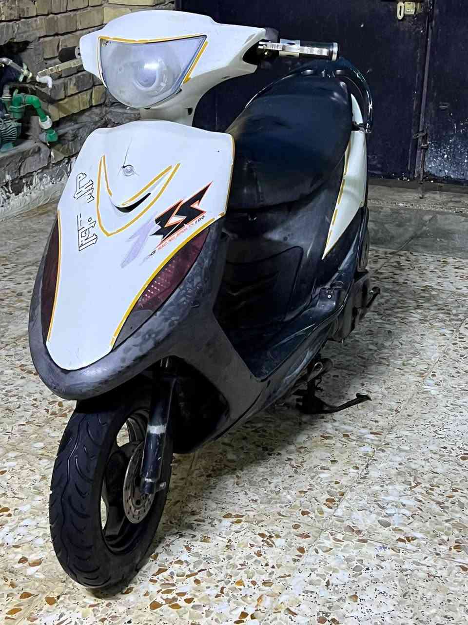 ماكس عدلة • ٤٩ • سلف هندر