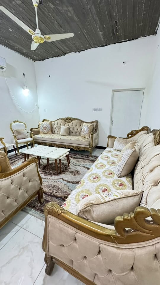 السلام عليكم
اشتريت تخم كويتي وطلع كبير على صالة مالتنة 

واريد ابيعة اليوم اشترينا  للعلم  التخم مثل الصور  اخذنا ب600 

للاستفسار ***********

مكاني البصرة  ابي الخصيب
