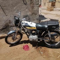 نامي ١٢٥ • موديل ٢٢ • أوراق