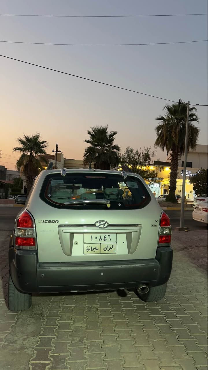 بةس چاملغي لاى سكن سبوغه   سيةيارةيكى تا بليى پاكه  مةكينةو گير و تةبريد بةشةرت   بطاقةى بةنزينشى  لةكةله 
سعرى ١١٣ وةرةقةو مجال 
*********** كركوك, العراق
