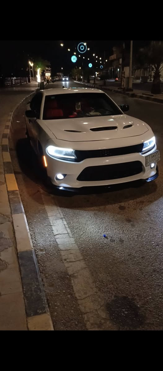 سلام عليكم جارجر بوليسي مكينه    y5700 سيار حلوه مكينه جديده ستوني شادها تبريد ثلج🥶حداديه جديده داخل جلد احمر حادثه جاملغ امامي نفسه صبغ بدون فتح وبيه باب بدل سعر140بيه مجال قليل مكان ميسان ***********
