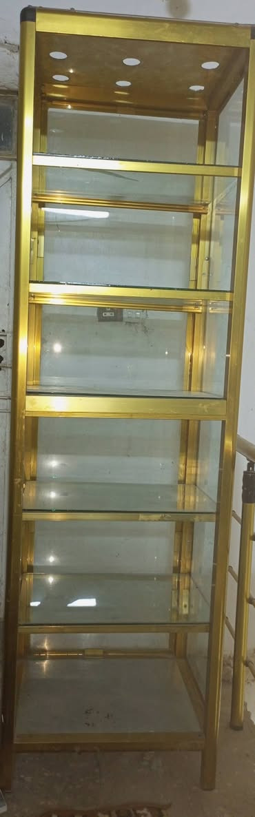 ***********
السلام عليكم معرض جام للبيع سعره 225 معرض جديد ونضيف 6خانت يرهم لهل الذهب يعرضون بي ذهب ويرهم للمحلاات يعرضون بي اغراضهم جديد ونضيف كلش
