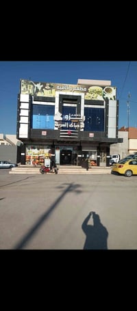 عمارة تجارية • ٢٥٠م • مطعم للايجار