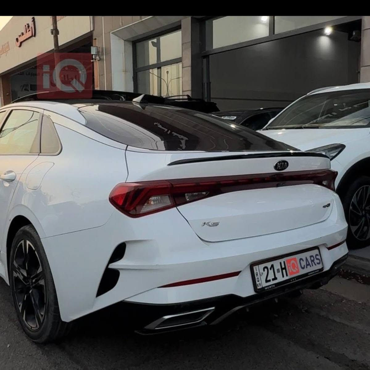 🚗 للبيع
كيا K5 موديل 2021 (أمريكي )
الفئه جيتي لاين فول مواصفات 

للبيع فقط
 كفالة عامة
✔️ ممشى: 75 ميل فقط
✔️ نظافة عالية جداً (قطره معجون مابيه فقط هلال جاملغ امامي مصبوغ )
⚙️ المحرك:
✔️ 4 سلندر
✔️ سعة 1600 تيربو 🛬 
✔️ أداء قوي + صرفية مناسبة
✔️ كير أوتوماتيك
✔️ سقف بانوراما
✔️ بصمة أبواب + تشغيل بصمة
✔️ مقاعد جلد كهرباء
✔️ شاشة كبيرة متصلة
✔️ كاميرا خلفية
✔️ حساسات أمامية وخلفية
✔️ لايت زينون + LED خلفي
✔️ هندبريك بصمة

 شاشة
✔️ Apple CarPlay + Android Auto
✔️ تحكم ستيرن متعدد الوظائف
✔️ مثبت سرعة
✔️ نظام Eco / Sport
✔️ مكيف أوتوماتيك
✔️ مرايا كهرباء مع طي
✔️ شحن USB
✔️ نظام ABS
✔️ مانع انزلاق
✔️ وسائد هوائية
✔️ نظام المحافظة على المسار
✔️ تحذير النقطة العمياء

بسعر مناسب كلش
178

للتفاصيل اكثر الاتصال
***********

نص مكتوب في الصور:
- iQ
- ٧:٣٢ ٤٩٪ iQ BidCars
- ٧:٣١ ٤٩٪ BidCars iQ