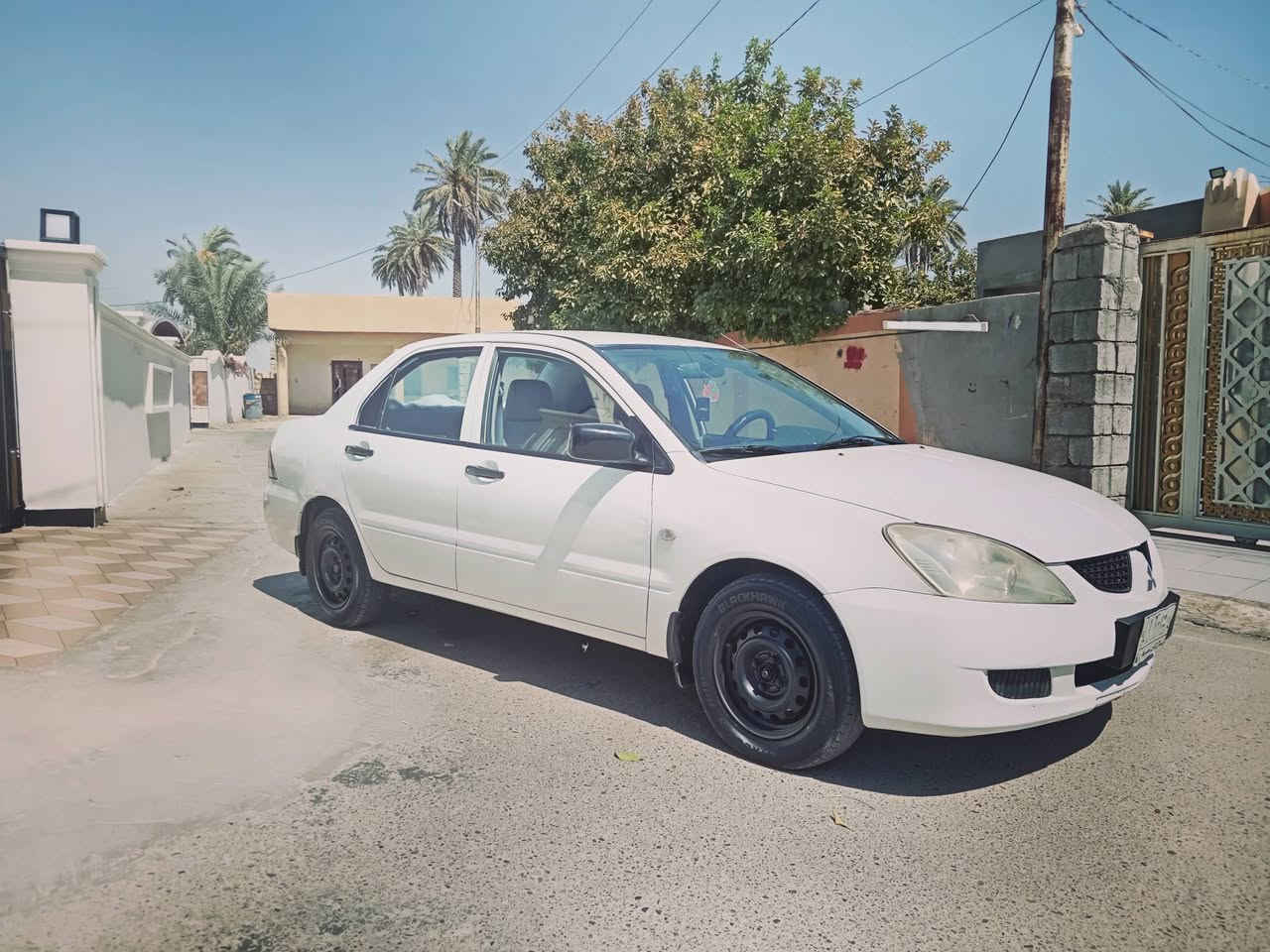 السلام عليكم لانسر 2006 كير عادي ومحرك خير من الله تخم تاير تبريد صدر كهربايت رقم صلاح الدين سنويه 29 بدون ضربه صبغ قطعتين المكان صلاح الدين الضلوعيه رقمي *********** السعر 65 بيها مجال
