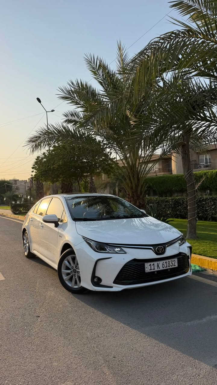 كورلا خليجي هايبرد2025
ماشية ٢٦ الف كيلو 
فول موصفات
فتحة
بصمة
شاشية كار بلي
قطعتين تبريد 
داخل جلد اسود
سيارة بيها فقط رصعتين بل جاملغ خلفي 
‏سعر154وببها مجال بسيط 
***********

