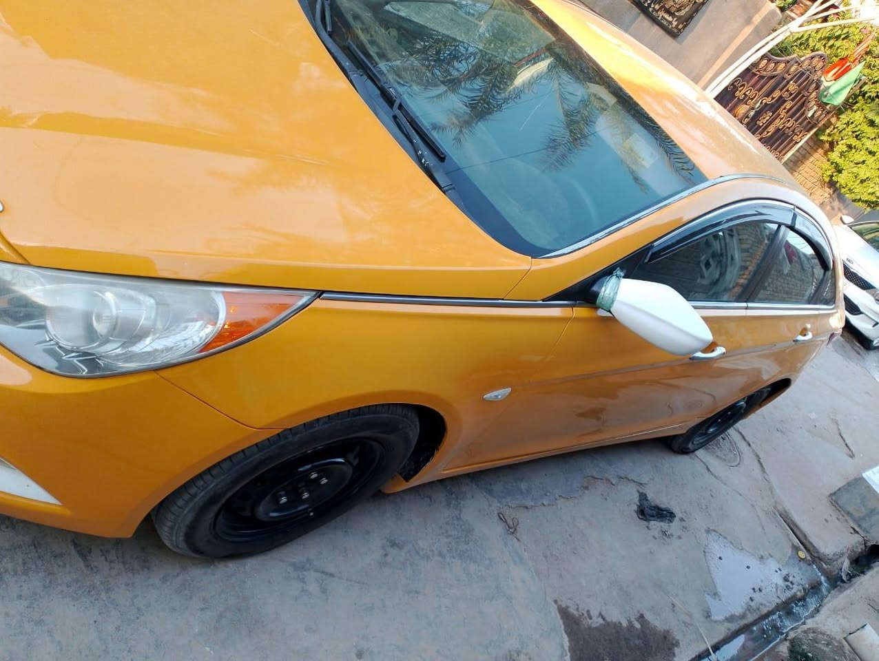 سوناته • ٢٠١١ • غاز بنزين