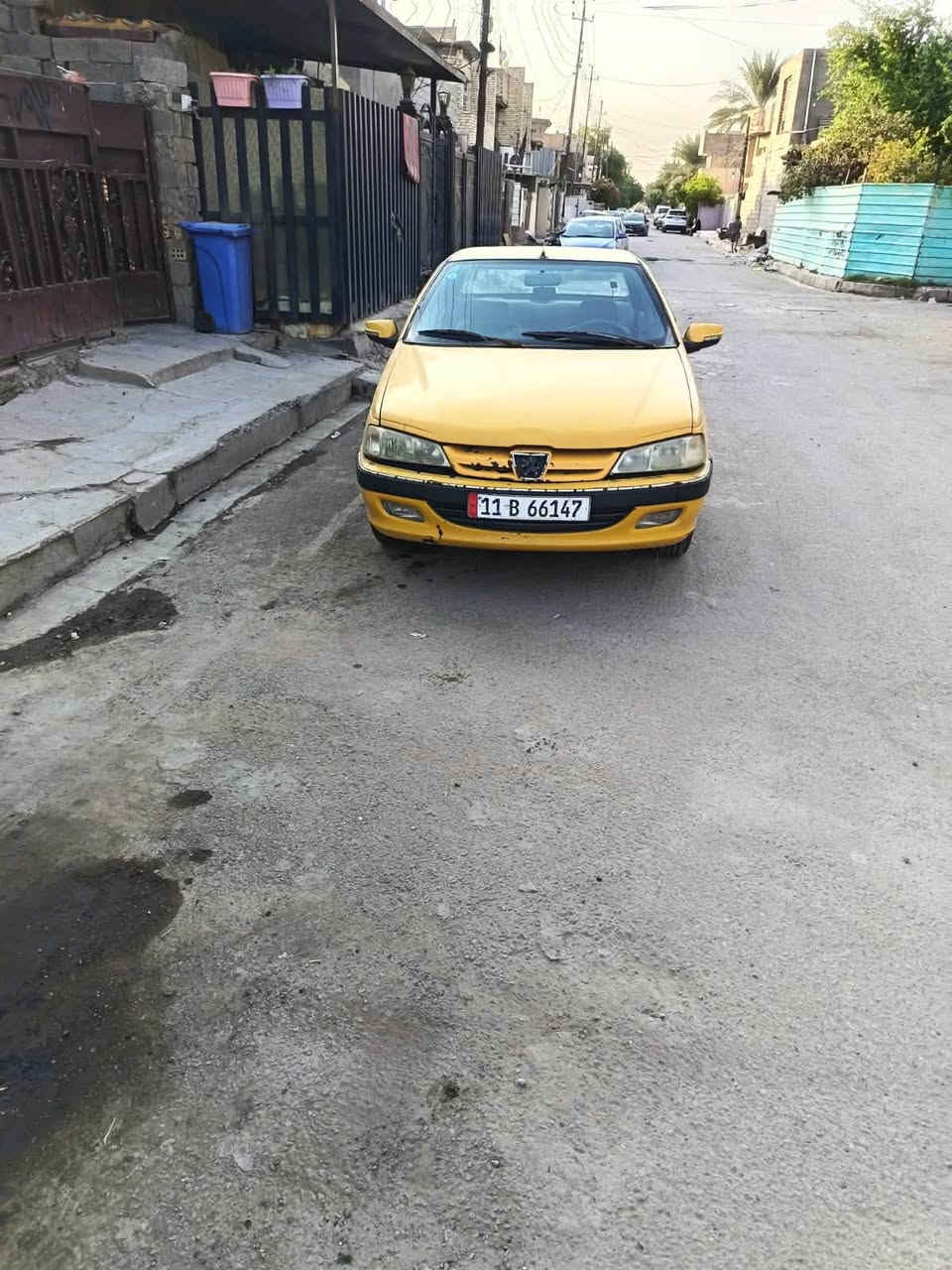سياره جهاهز بيها شغلات بصيطه موديل ١٢تبريد ثلج مكينة وكير فرنسي بيها طخه جالملغ الخلفي تخم تاير باتري جديد حداديه نضيفه***********. مكلف بلنشر للاستفسار الاتصال مكاني البياع السعر ٣٣ وبيه مجال
