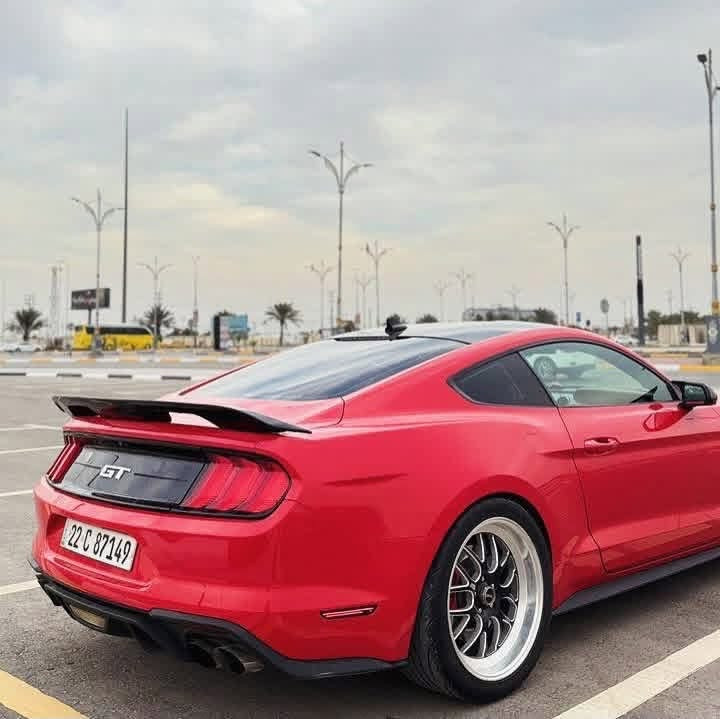 سياره صار بيه بارد ونزلت السعر 
190 $
وتساب ***********

نوع السيارة : فورد موستنك ( GT 10 نمر ) 2021 🔥

عداد المسافة : 60  الف MI

موقع السيارة 📍: نجف  
 

حجم المحرك ⚙️ : 5.0 / V8 

ناقل الحركة ⚙️ : كير اوتو / 10 نمر

لون السيارة : احمر ( ناري مميز ) 

التفاصيل والمواصفات : 

- شاشة كبيرة كار بلي
- كاميرا 
- ويل 20 فورجد
- تشغيل عن بعد
- رادار امامي
- رادار جانبي
- حساس خلفي 
- اكتف اكزوز 
- كشنات جلد + كهربائية
————————————————-
‏‎رقم السيارة : رقم اربيل الجديد بسمي 

 / تحويل مباشر ✅

‏‎حالة السيارة : وارد امريكي 

ملاحظات اخرى :  جاملغ وبنيد وشوية من الباب
‏‎

#موستنك_العراق #gt #موستنك #موستناك #yasser_erbil 

————————————————-
