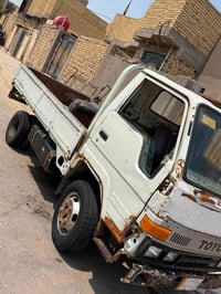 سياره شغاله سنويه ما متهيه كير شرط محرك مسكر كرنفال لسعر 30 وبيهه مجال...