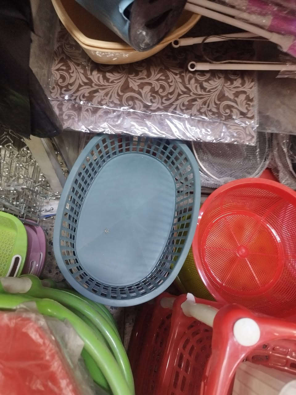 مرحبا زبائننا الكرام 
غراض منزلية 
حاجه الف 
فورفوي مواعين وكاسه 
كلاصات وكواب
ساعات وايات 
  أجهزه الكهربائية 
📌 مواقعنا- بغداد-الحسينيه- السوك الكبير -شارع مفروشات 
           
    فروع دجاج مقابل ابو معجنات قريب العلوه
الحجز الاستفسار مراسله الصفحه ويتوفر واتساب 
        
  ☎️ رقم ***********

   🚗    يتوفر لدينا خدمه توصيل
@إشارة
