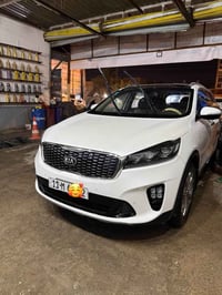 للبيع او مراوس سورنتو 2018 رقم بغداد بأسمي كفاله عامه من الضربه والصبغ...