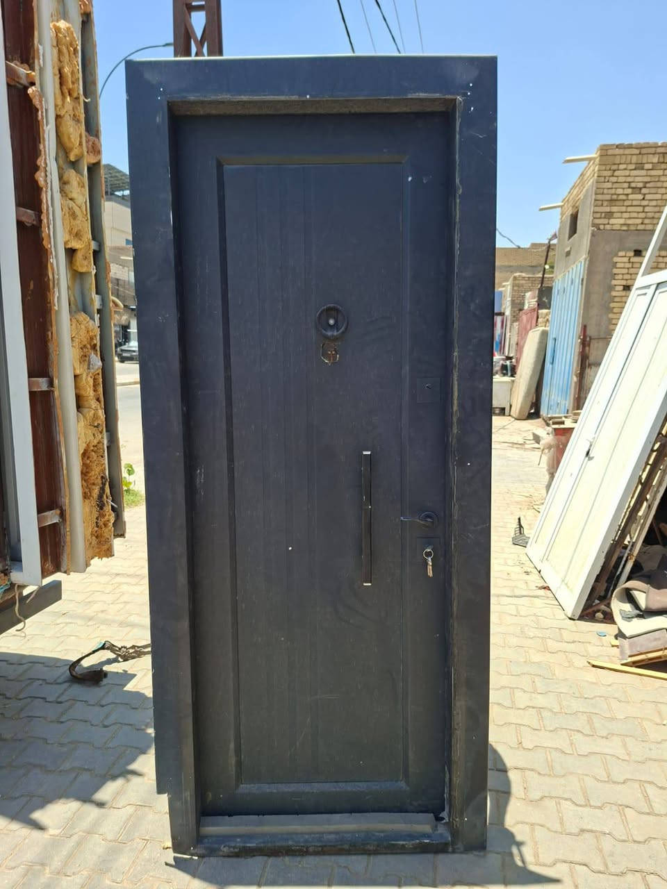 يوجد انواع بيبان وشبابيك بأسعار مناسبة
العنوان .رميثة شارع المحافظ 
***********
