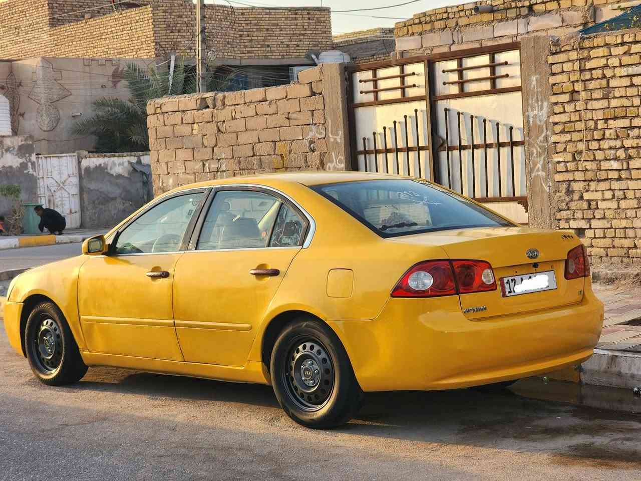 السلام عليكم
سيارة اوبتيما للبيع مديل 8 امريكي (مجفيه) مكفوله من الكص  سياره جاهزة مكينه مكفوله 2000 لا تبخير ولا تنقيص كير مكفول 5 نمر توني شاده مال حاويه باكيت تبريد مثقوب الراديتر كمبريسر شغال حداديه 40 % مال شغل و مرتبه رقم مثنى بيه قاصرين (بيه قسام شرعي و محول الرقم نكليزي) السنويه بسم المره و القاصرين يعني مو بسم المتوفي تسوي وكاله سنويه لل 30 و من تسقط السنويه تكدر اجدد السنويه سعر 58 وبيه مجال 
عنوان ناصريه سوق الشيوخ 
رقمي *********** موجود اتصال واتساب
