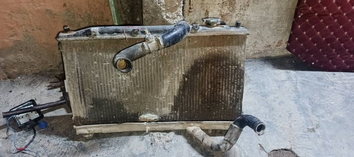السلام عليكم ايرفلو مازا 623
وسلف وبانكه وراديتر للبيع مكان موصل 
***********
