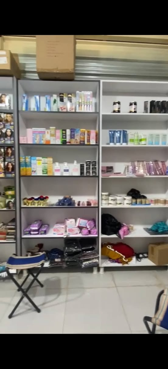 9ڕەفەی خاوێن بۆفرۆشتن
دەرەجەیەك مواد
دانەی 60هەزار
***********
ناونیشان سەروچاوە
