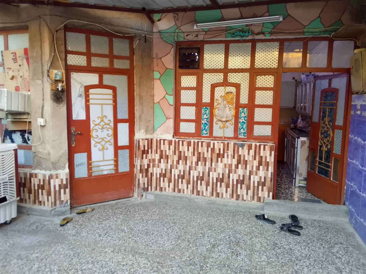 السلام عليكم ورحمه الله وبركاته
من رخصة الأدمن 
دار للبيع العبيدي منطقة حي السفير قرب شهداء الثانية خدمات كاملة تبليط كهرباء وماء
المساحة 110,طابو صرف زراعي سند يتكون من طابق واحد 
كراج. يتسع سيارة+استقبال +غرفة عدد 1+صالة+مطبخ+حمام وترك
كامل ماء خطين اسالة+حلو 
السفير شارع 20الطاقة قرب افران علي الاكبر
للاستفسار الاتصال
***********
