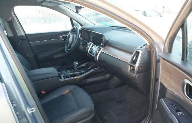 2023 KIA SORENTO
سعة المحرك:- 2.5 تيربو

اللون:- رصاصي لون جديد   

المسافة المقطوعة :-4000mi 

عدد المقاعد :- 7 مقاعد 

* شاشه كبيره 

*كراسي كهرباء   

*وَيْل 20

*فرش جلد اسود 

*كامره 

*حساس تجاوز 

*بصمه

*حساس خلفي  

*تشغيل عن بعد 

*لايت زينون 

*اشاره بالمرايا

 

مرقمه رقم إنكليزي نقل ملكية كل محافضات العراق عدا اقليم كردستان

السيارة جديد 

السعر مناسب جداً

العنوان حلة بابل مقابيل بانزين خانه باب المشهد

  ***********

***********
