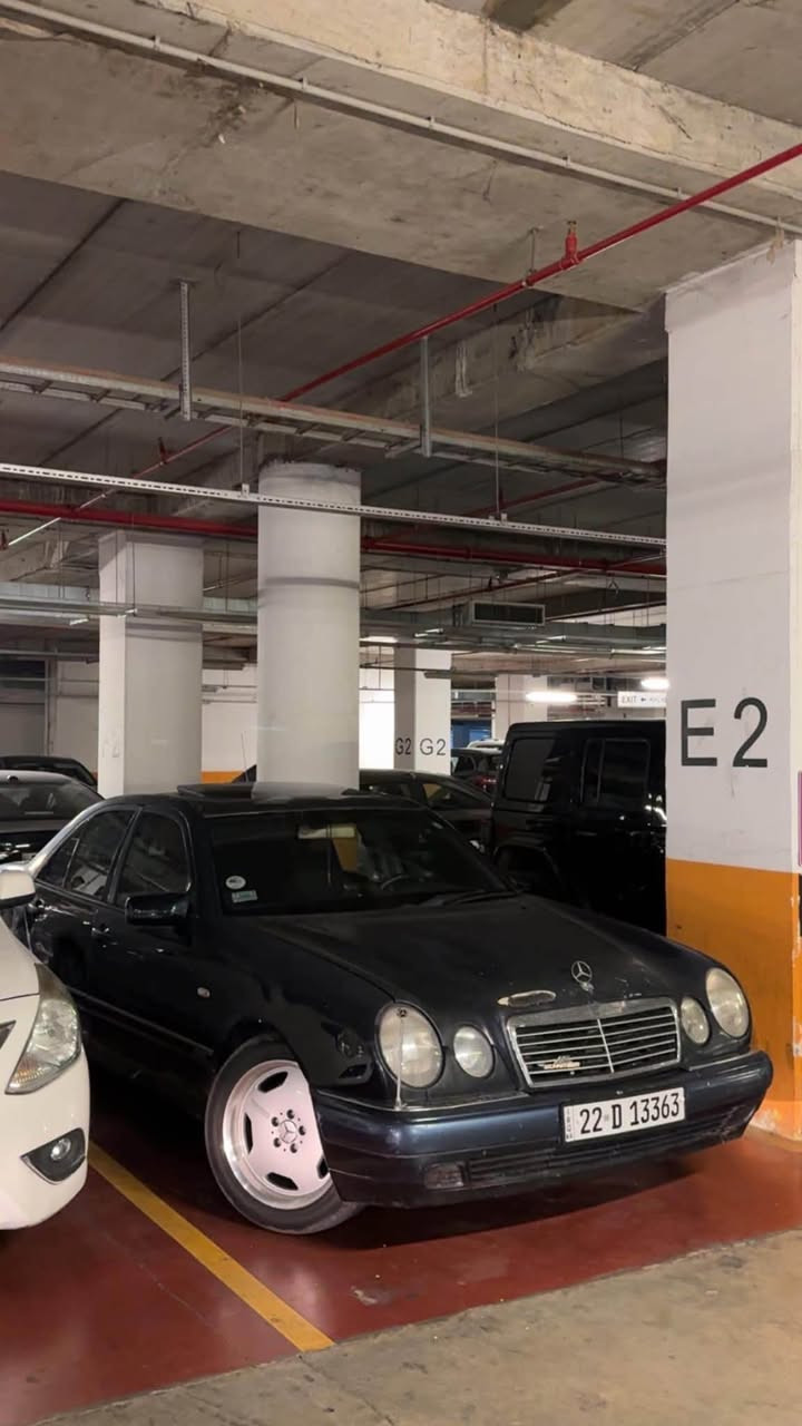 مارسيدس ام عيون موديل ٩٦ فول مواصفات كير مكينة تبريد شرط 
مكينة خراطيم كير D4
مراوس او بيع حسب القناعه مكان السيارة موصل 
غير متواجد علفيس 
*********** موصل, نينوى
