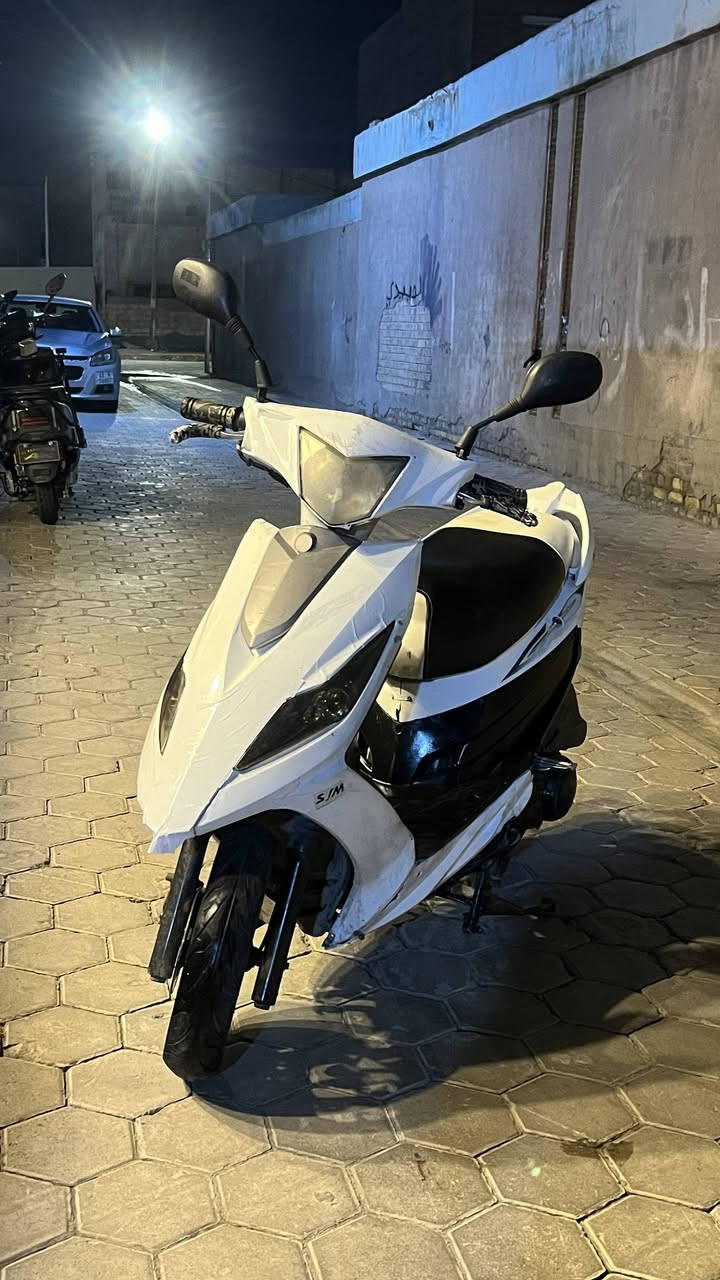 السلام عليكم، دراجة سايم نحلة دبل محرك 125CC، السعر 425 ألف وبي مجال بسيط، الموقع الرمادي الاسكان القديمة، للتواصل: *********** واتساب او اتصال عالخط.
