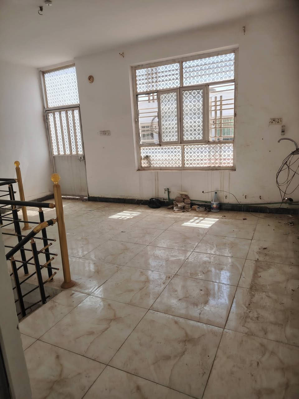 🏠 شقة للإيجار – حي الحضارة

📍 الموقع: حي الحضارة
✨ كامل الخدمات

🔹 المساحة: 100 متر
🔹 غرفة نوم بنظام سويت
🔹 صالة
🔹 مطبخ

⭕ مطلوب عائلة صغيرة ومحترمة

📞 للاستفسار والتفاصيل:
مكتب صناع المال للعقار
***********

