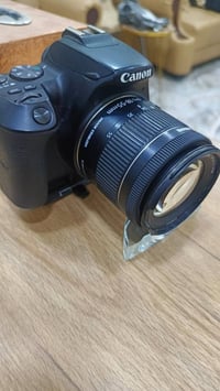 كانون 250D • عدسة • رونين SC