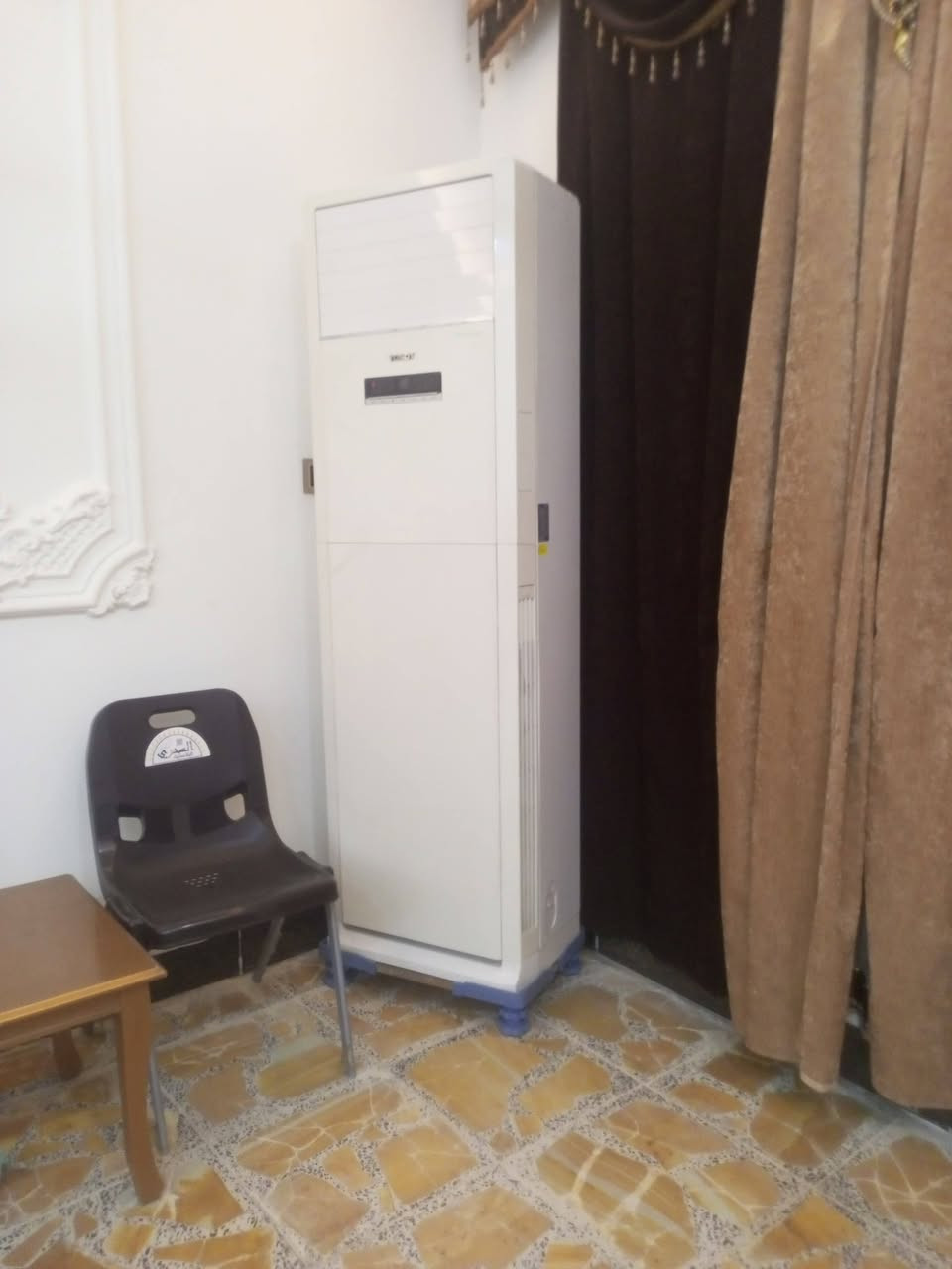 سبلت توسوت 3 وثلث طن دبل فان مشتغل اقل السنه ماخذة العام تبريد جديد جهاز لوك جديد للاستفسار ***********
