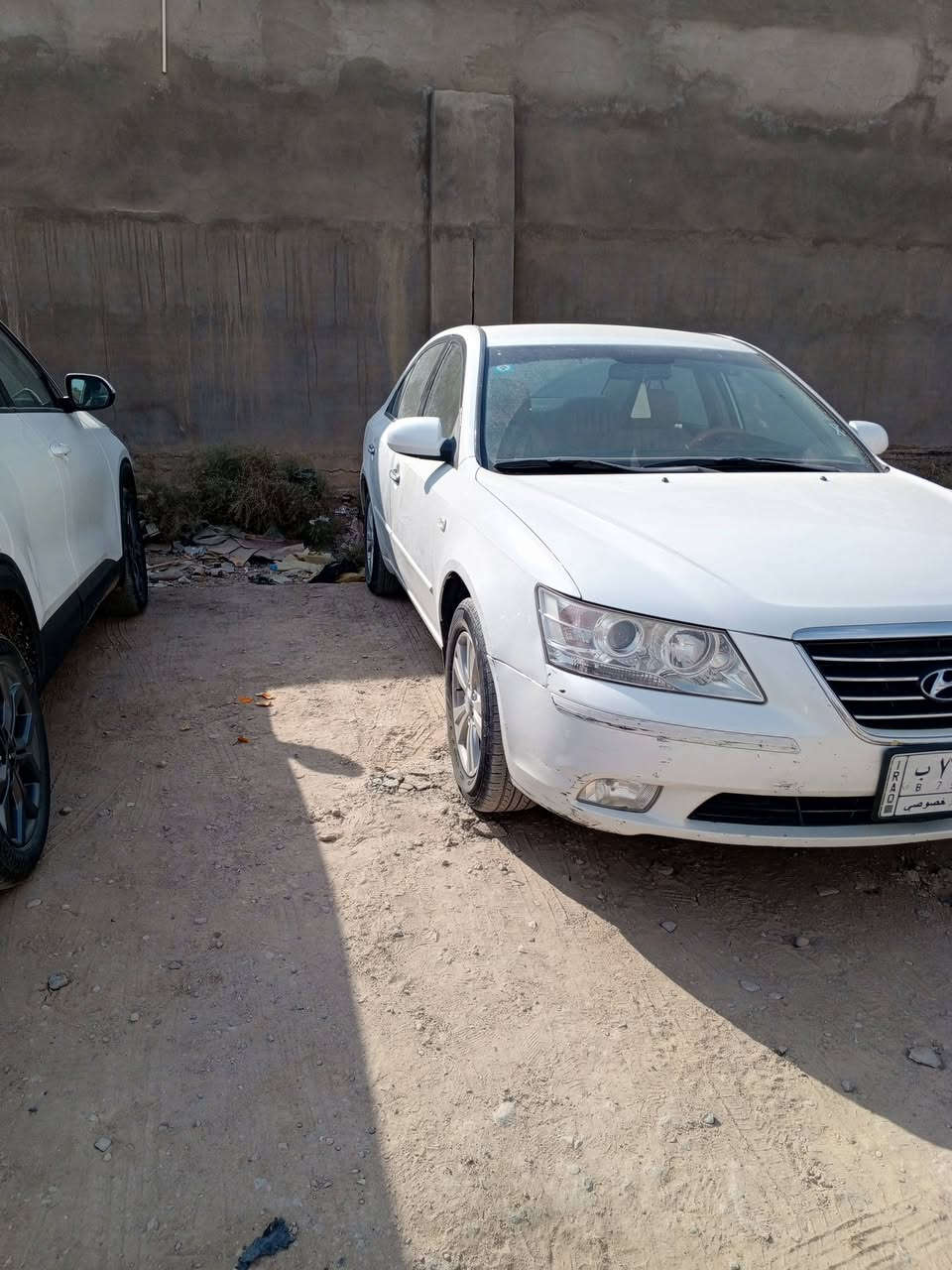 سوناتا 2009 دوش محرك 2400 خليجي رقم بغداد سنويه لغاية 2029 باسمي لون ابيض صدفي مكفوله من الضربه والصبغ والتبديل،،، بيهه حالوب ناعم ، ستوني مجفت محرك ، ماشيه 160  عنواني الديوانية،، السعر ،،.  110. رقمي  ***********.    السياره عندي من سنة 2010 ،، منضومة بانزبن جديده باتري جديد اطارات جديده
