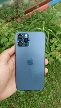 آيفون ١٢ برو ماكس • ٥١٢ غ.ب. • بطارية ١٠٠٪