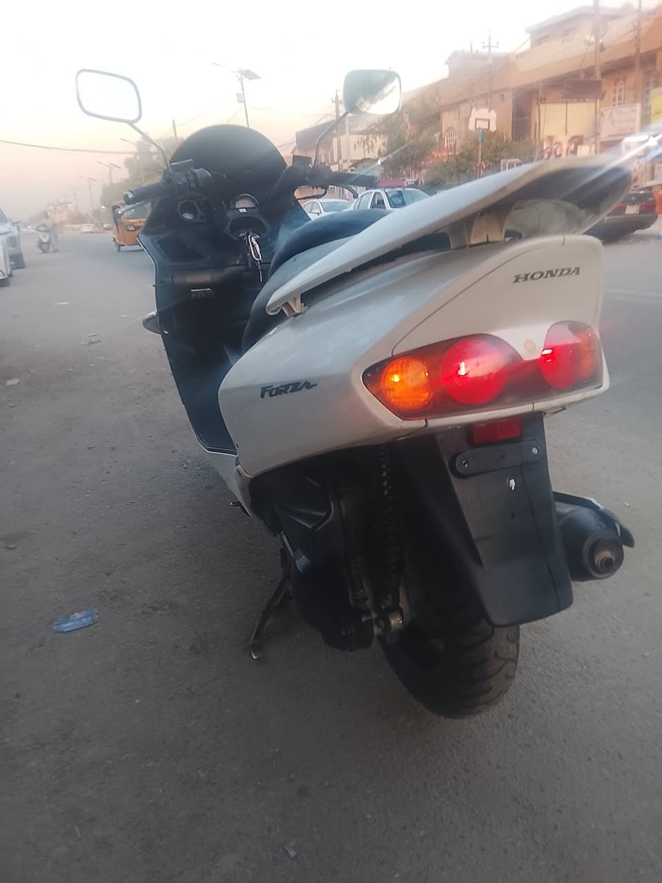 سلام عليكم فورزه 06 دراجه حلوه كهربائيات شغاله مكينه حلوه السعر 500 العنوان الغزاليه ***********
