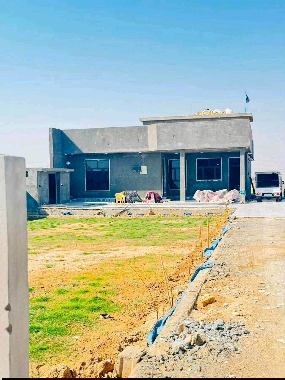 ٦ دونم • ٥ محلات حديثة • بيت ٣٠٠م ٢٠٢٦