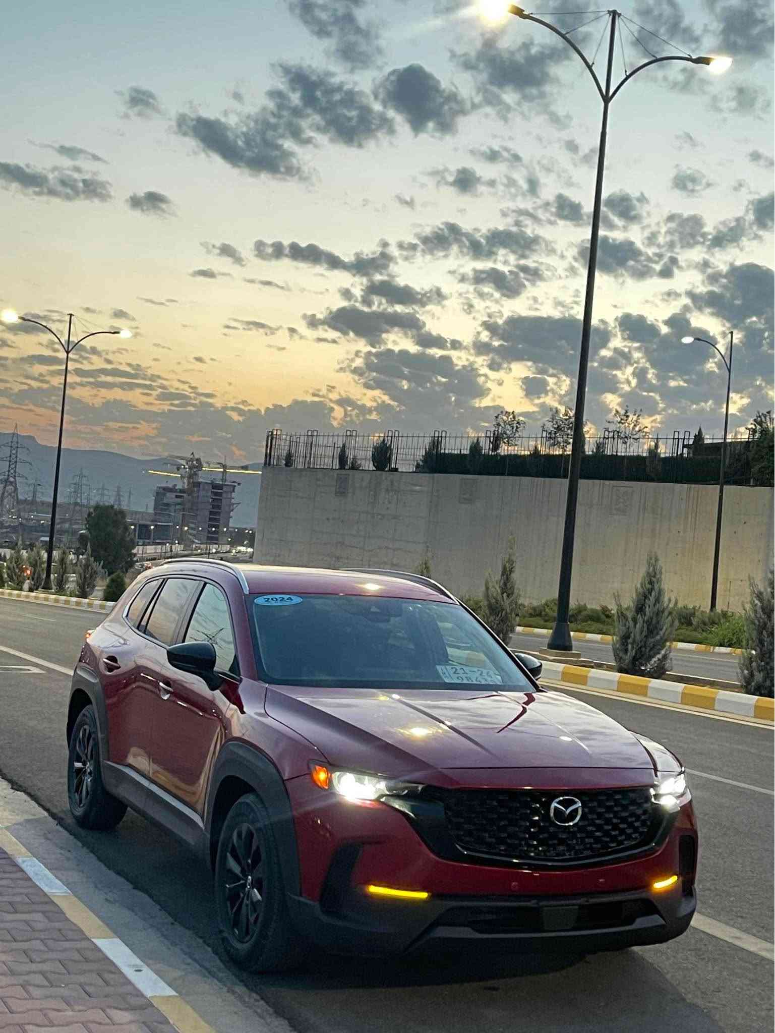مزدا CX-50 مۆدێلی 2024 🚘
مواسەفات: پڕیفێد
راداری پێشەوە و دواوە
کامێرا
حەسەی پارک
کورسی پێستی (جلد)
کورسی کارەبایی
سندوقی جەک
کامێرای ٣٦٠ پلە
حەسەی ٣٦٠ پلە
زۆرێک لە مواسەفاتی تریش
تەنها بۆنێتی بۆیاخە، ناوەوەی ئۆتۆمبێلەکە نەگرتووە.
ژمارەی کاتی: ٣ مانگ لەگەڵی
نموونە: لە جوانی
مەسڕەفی دیناری تێدا نییە.
ناونیشان: سلێمانی
ژمارەی پەیوەندی: *********** السليمانية, العراق

