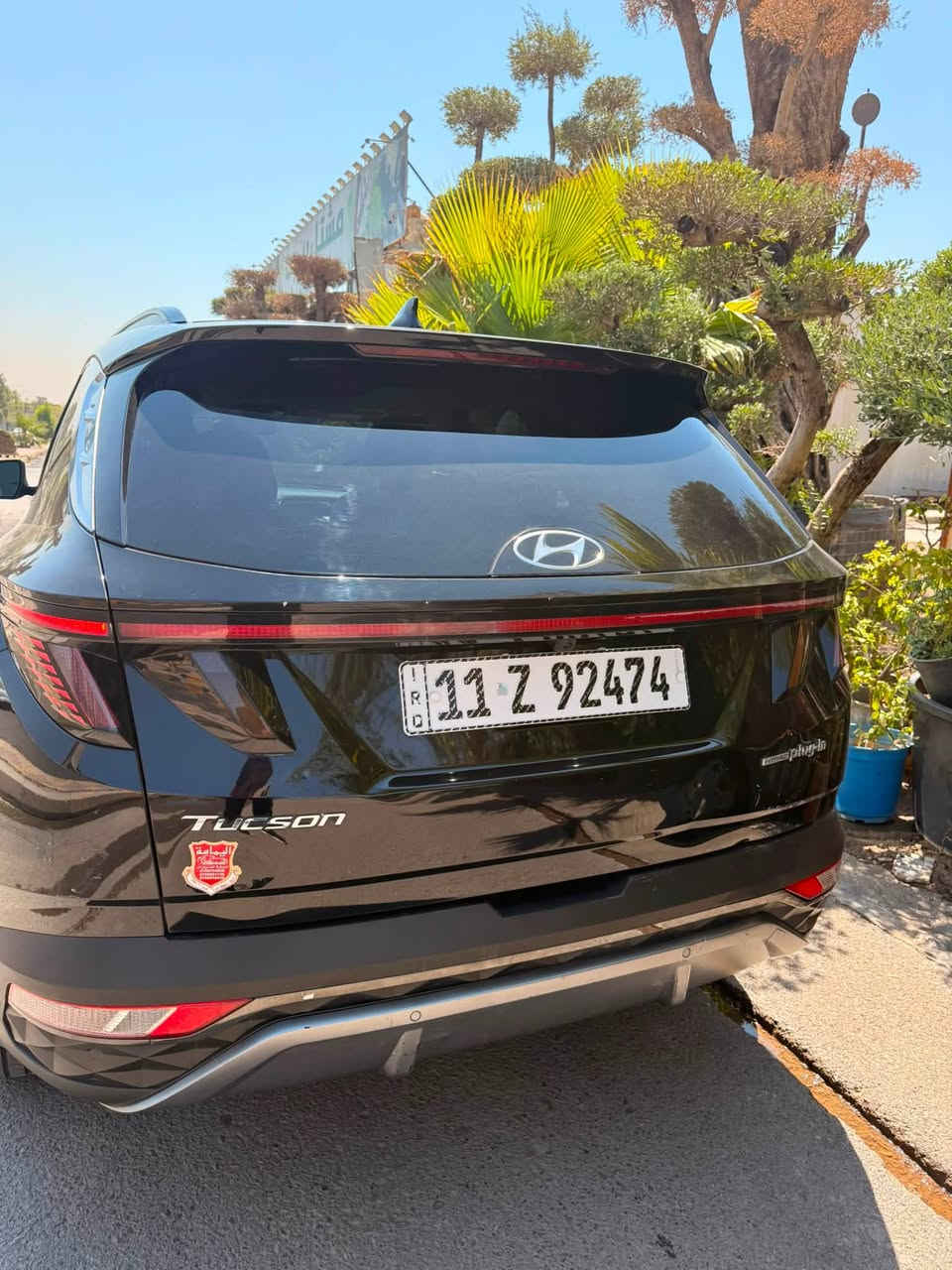 2024 hyundai tucson htrac plug in
مواصفات 
⚫️هايبرد + شحن + بانزين 
(قتصادي جداً وقوي)
⚫️تشغيل عن بعد 
⚫️رادار ٣٦٠ درجه 
⚫️خمس كامرات ٣٦٠ درجه 
⚫️صندوك ذكي كهرباء
⚫️قياده ذاتيه 
⚫️نقاط عمياء 
⚫️كشن كهربائي تدفه تبريد 
⚫️اوتو هولد
⚫️تبريد قطعتين 
⚫️3وضعيات قياده 
⚫️تحكم قياد في البصمه 
⚫️داخل بيجي 
⚫️بعد بيها هواي موصفات 

🚙السياره حادثها بنيد مبدل ومصبوغ فقط 
📍بغداد البنوك 
📞 *********** وتساب
