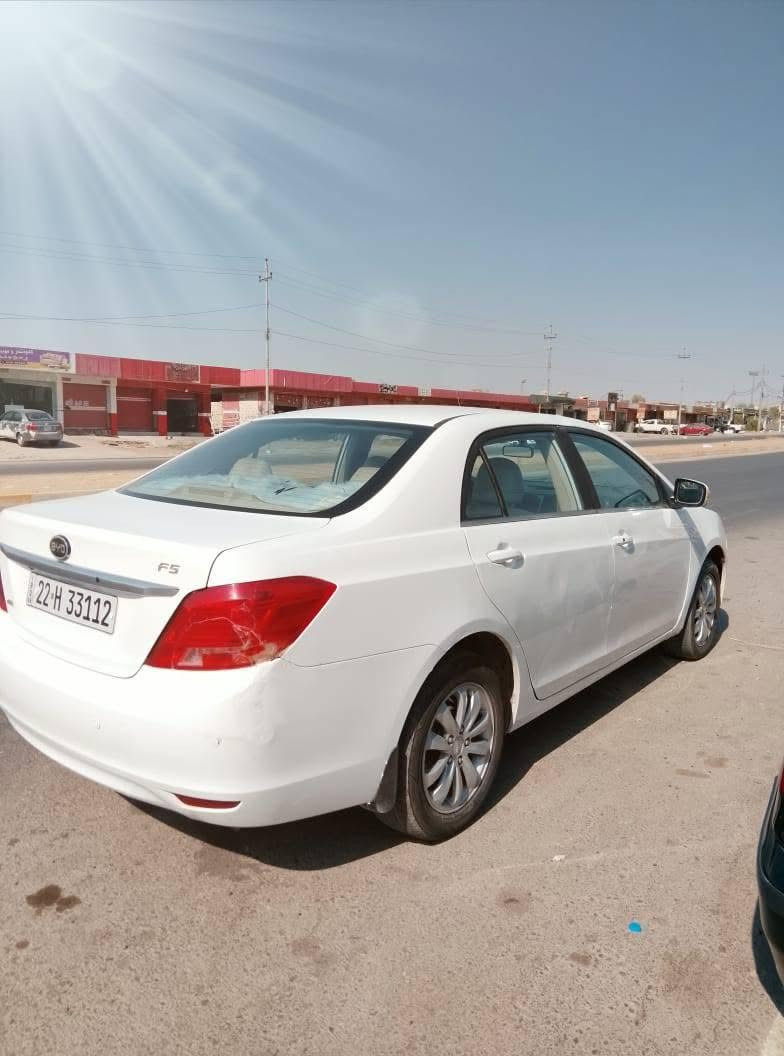 BYD 2014 
ره قةم و ژينگة و سةنةوي هةتا 2030
بةسمة 
تةبريت لةسةر سويچ بةشةرت 
تةحويل وكالة برانةوة غرامة  هةموي بةشةرت 
دوو پارچةو نيو بةبئ ماو گرتن 
گئر عادي
غاز و بةنزين غازي توركي بؤ بةستراوة 
نرخي 48. و كةمئك مةجال 
ژمارة موبايل واتسئاپ ڤايبةر 
*********** أربيل, العراق
