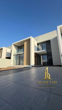 فيلا 300 م² للإيجار في مجمع الوترفرونت السكني • 4 غرف نوم • قريبة من ا...