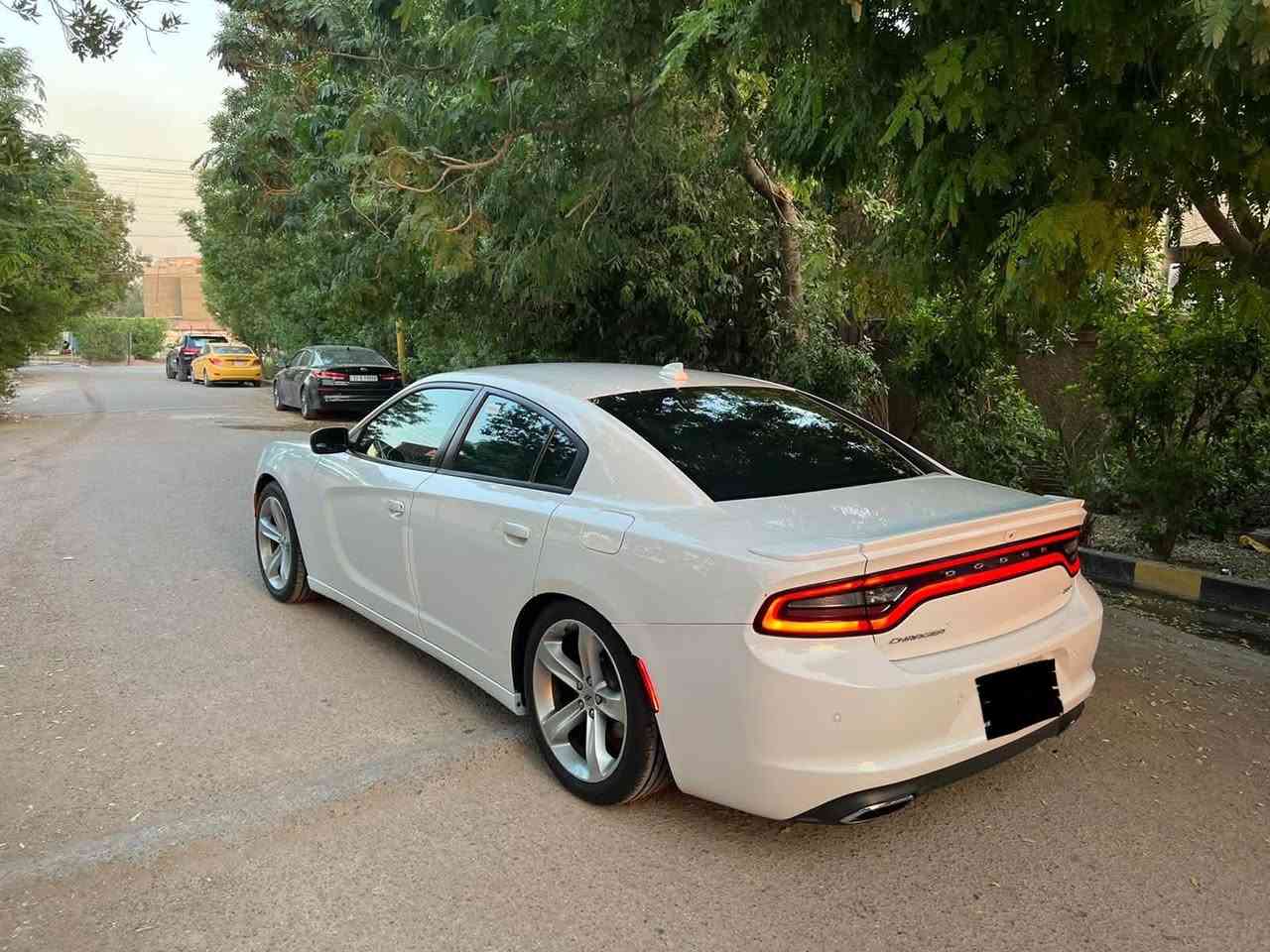 جارجر 2019 خليجي شركة هارلم كفاله عامه فول عدا الفتحه داخل جلد احمر محرك 3600 كشن كهرباء حساس خلفي ويل 20 سياره بدون نقص جاهزه ماشيه 53000 كيلو رقم وهزه جديد مكاني بغداد حي الجهاد الضباط 
للاتصال ***********7
