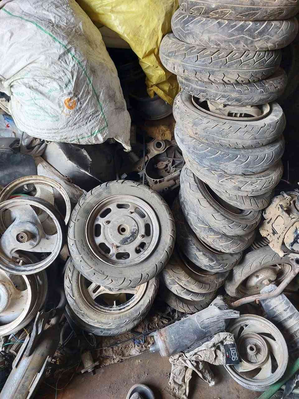 سلام وعليكم ويالة دراجات كمية جملةجميع دراجات موجود ***********
