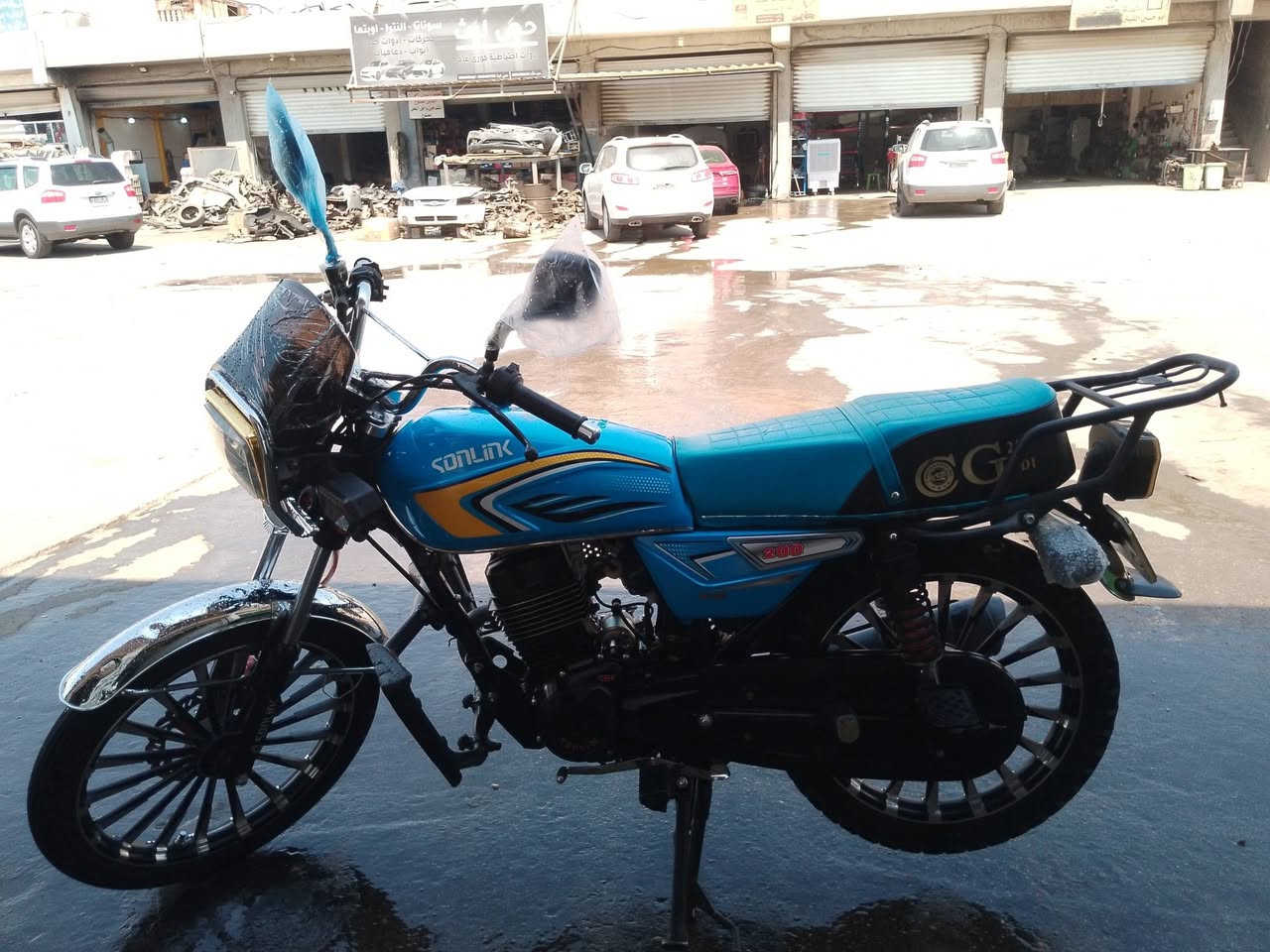للبيع ايراني سولنك موديل 25 ضاغطه وزنجيل دراجه جديده حيل سبانه ماممدوده عليه العنوان داخل الرمادي رقم الهاتف ***********
