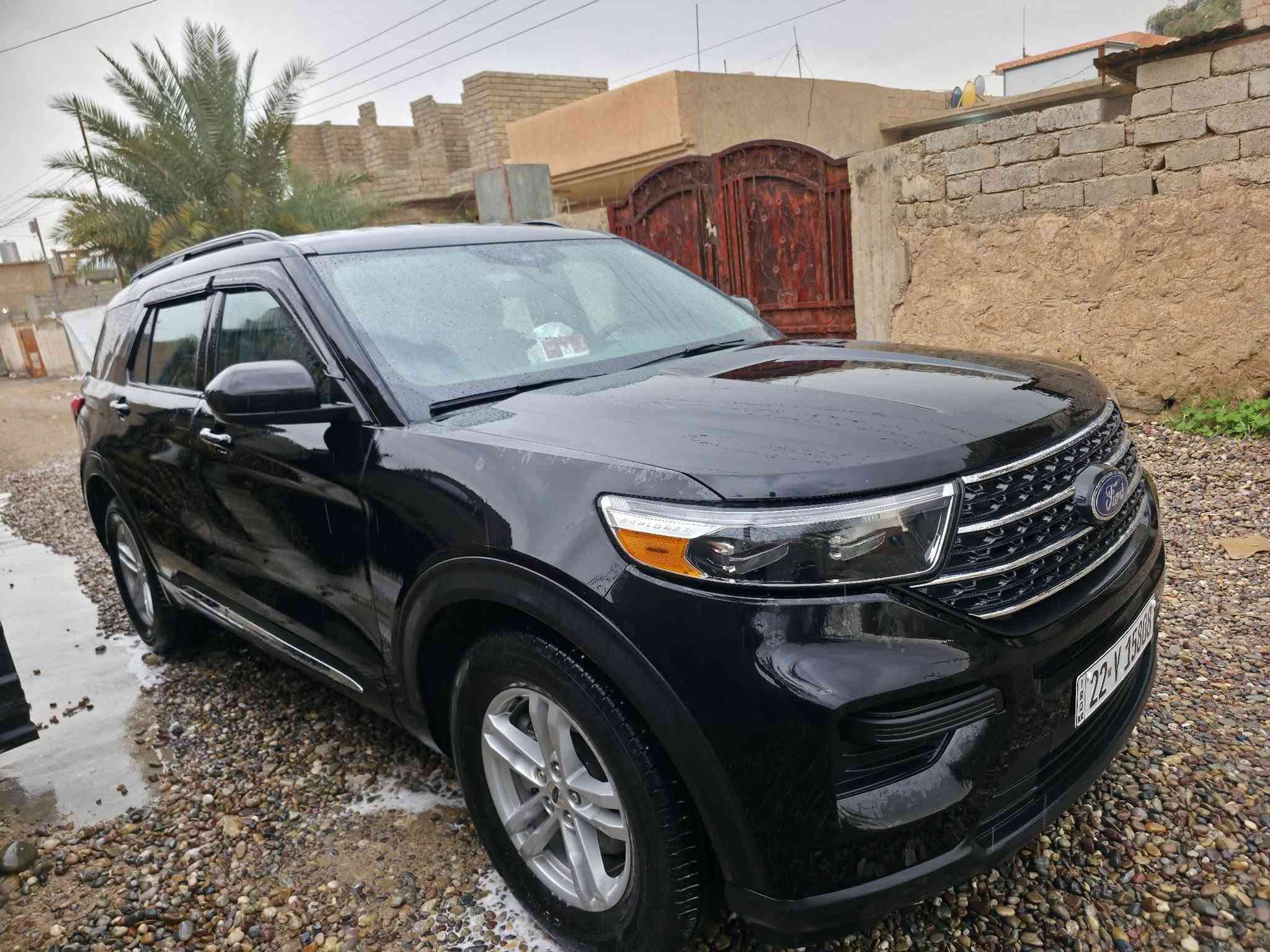 فورد اكسبلورر اسود موديل 2023 ماشيه 40ميل بدون صبغ بدون ايرباك بدون تبديل بيها شبر وشويه بل باب الجنطه بارد بصيط اسياره وبدون تكحيل شرط تعتبر اكلين على ايدي شرط كل الساره من كهربائيات الى صدر الى دسكات الى تايرات باتري كلشي وضع الشركه محد جايسها المواصفات كلها نفس الشي 
رادار امامي
رادار جانبي
حساسات
كامره وشاشه
كشن هيتر
جنطه كهرباء شفط
بصمه كل الابواب 
سبع وصعيات قياده 
تبريد 3 قطع 
اهواي مواصفات 
ماريد اطول عليكم ابيع جوه السوك 1000 دولار 
خابرني وبيك خير ودلل ***********
