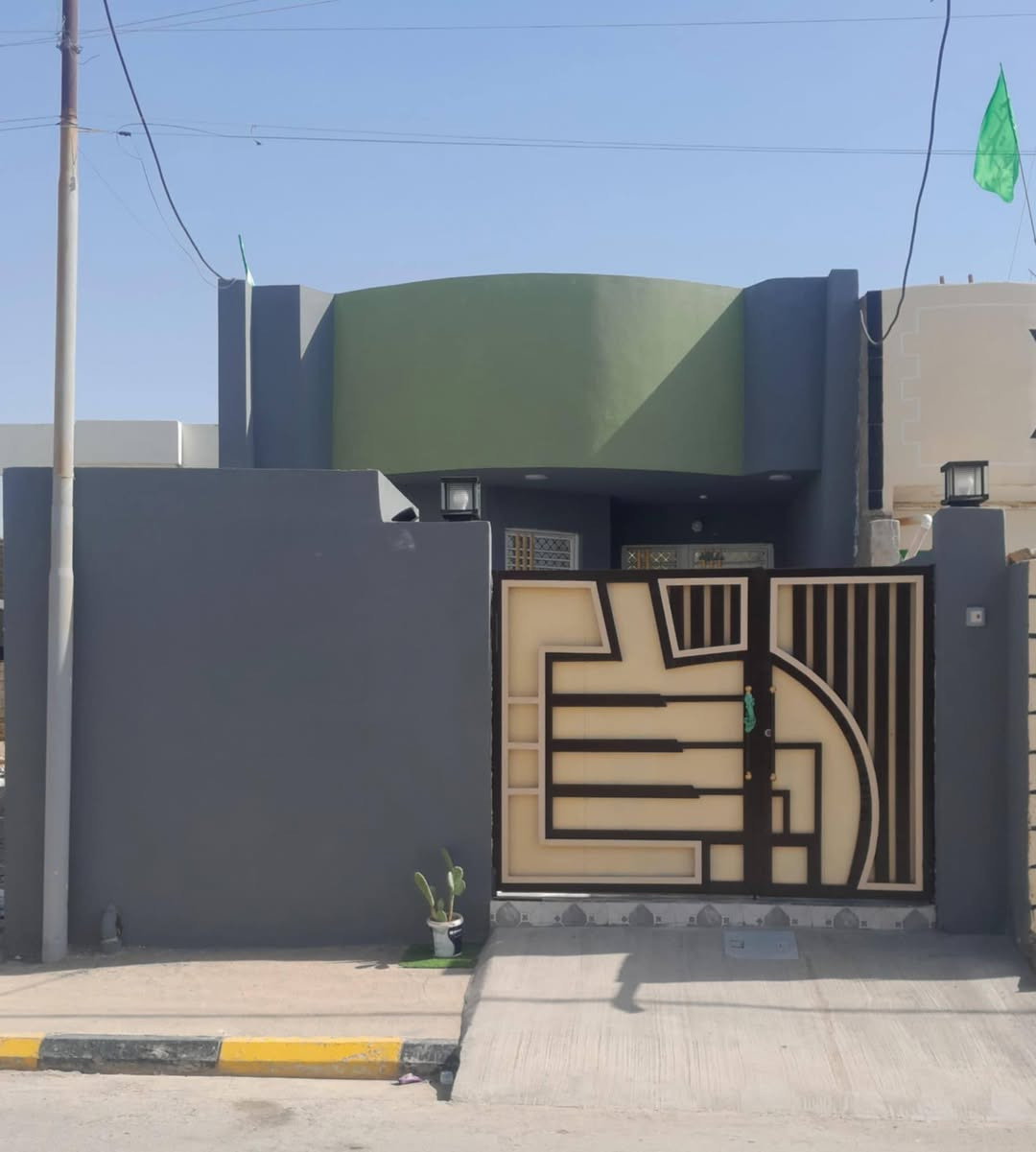 السلام عليكم البيت للبيع بناء حديث المساحة ١٥٠ حي الخنساء الفرع الثاني الاتصال على الرقم ***********
