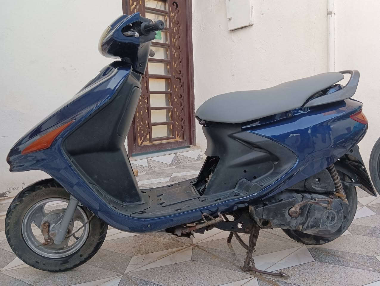 دراجه للبيع شغاله 
سلف 
هندر 
كهربائيات 
دبلات جاهزه من كلشي 
السعر 350
العنوان النجف شارع الصب ***********
